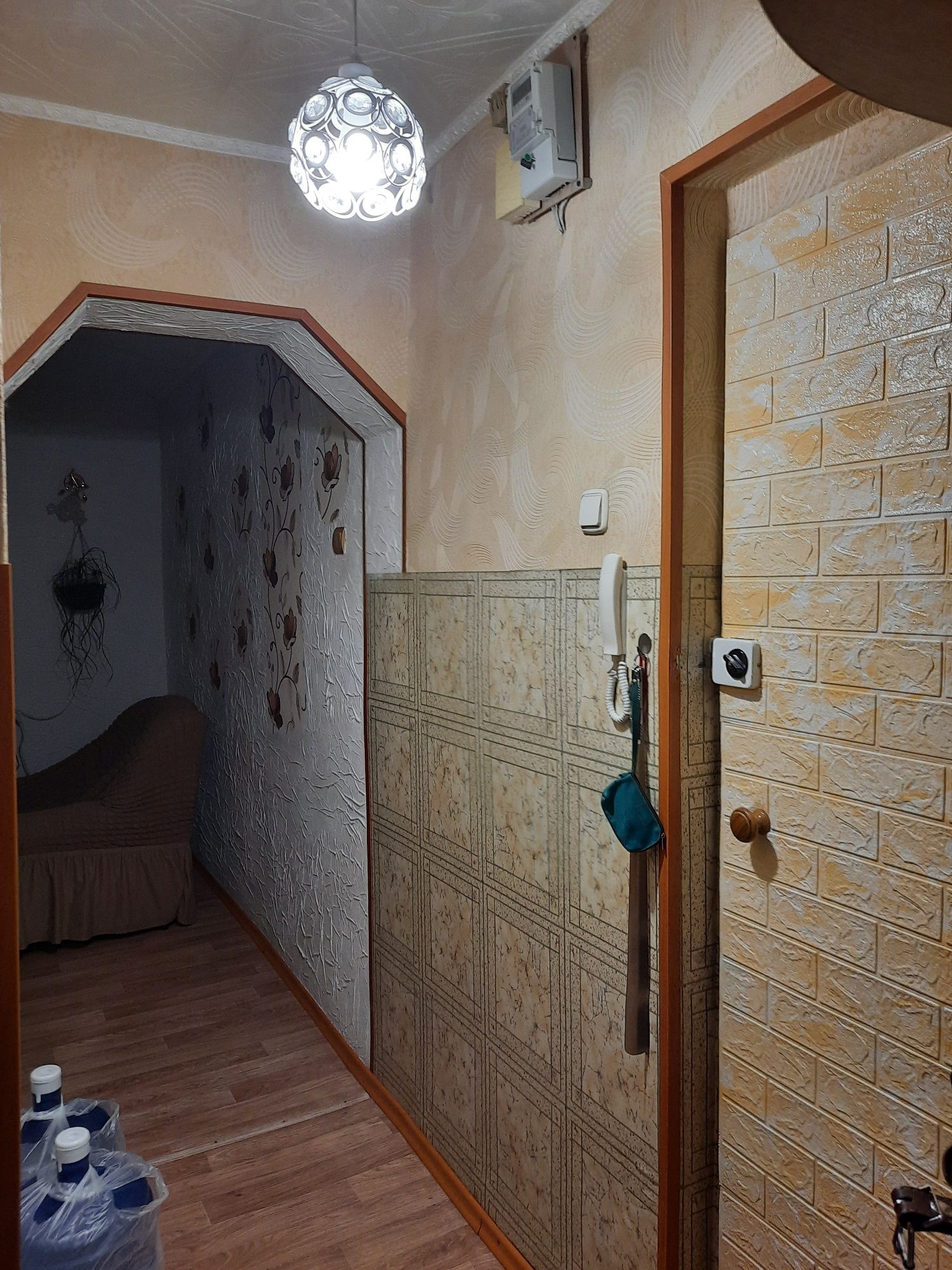 Продам 2-комнатную квартиру СРОЧНО ТОРГ