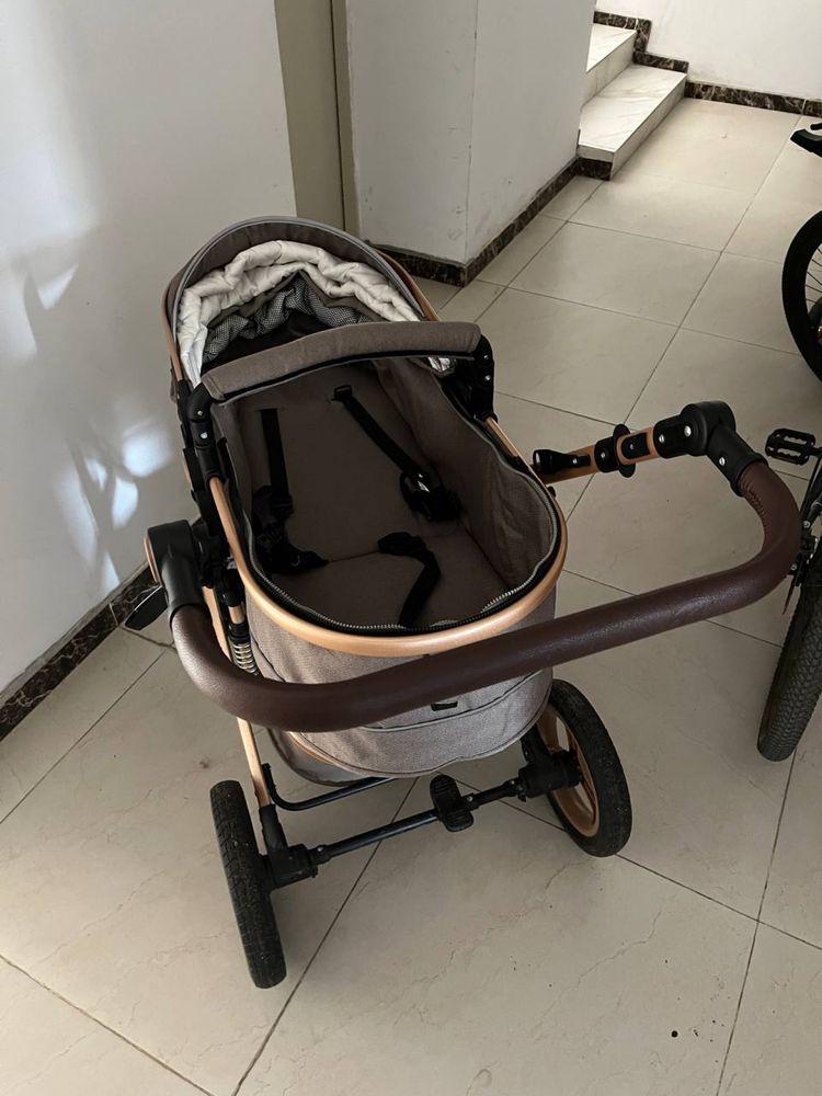 Продам коляску зимнюю Teknum