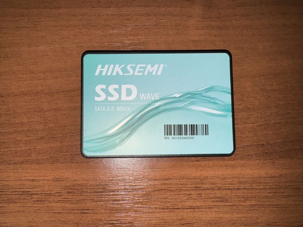 продаю SSD, память 512,240 гб