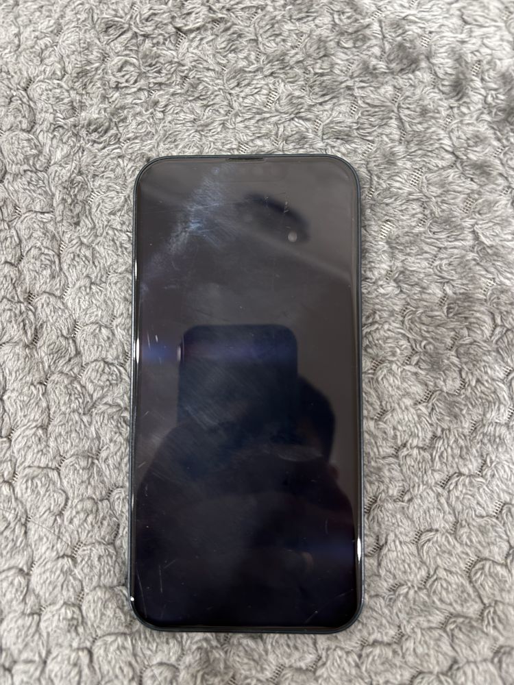 iPhone 13 (128gb)