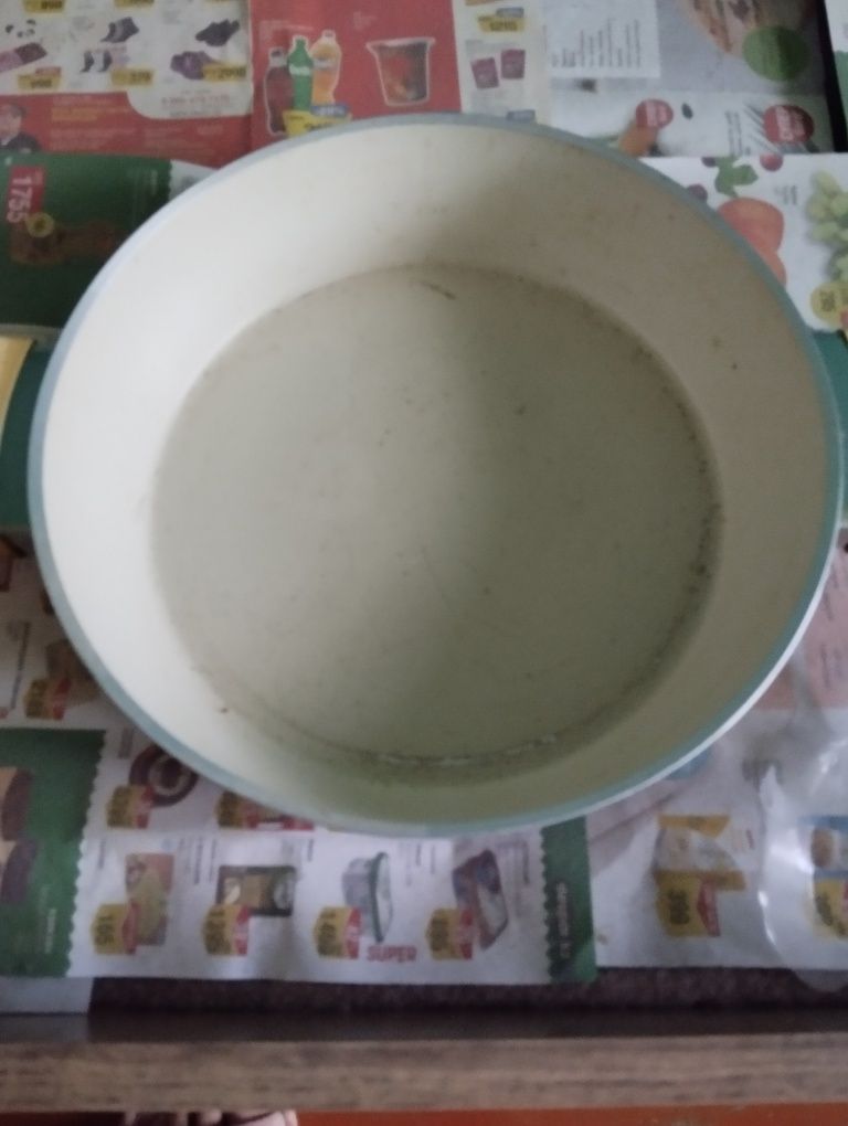 Продам сковороду с высокими бортиками