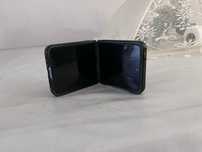 Продам телефон Z Flip 6