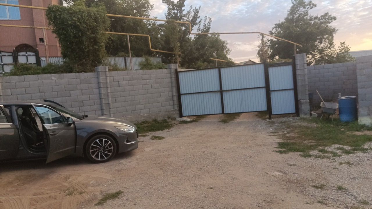 Уй сатылады жагдайы жаксы. Срочно