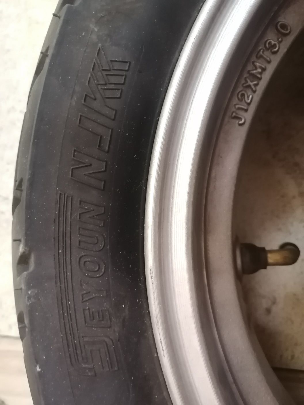 Продам колесо на мопед