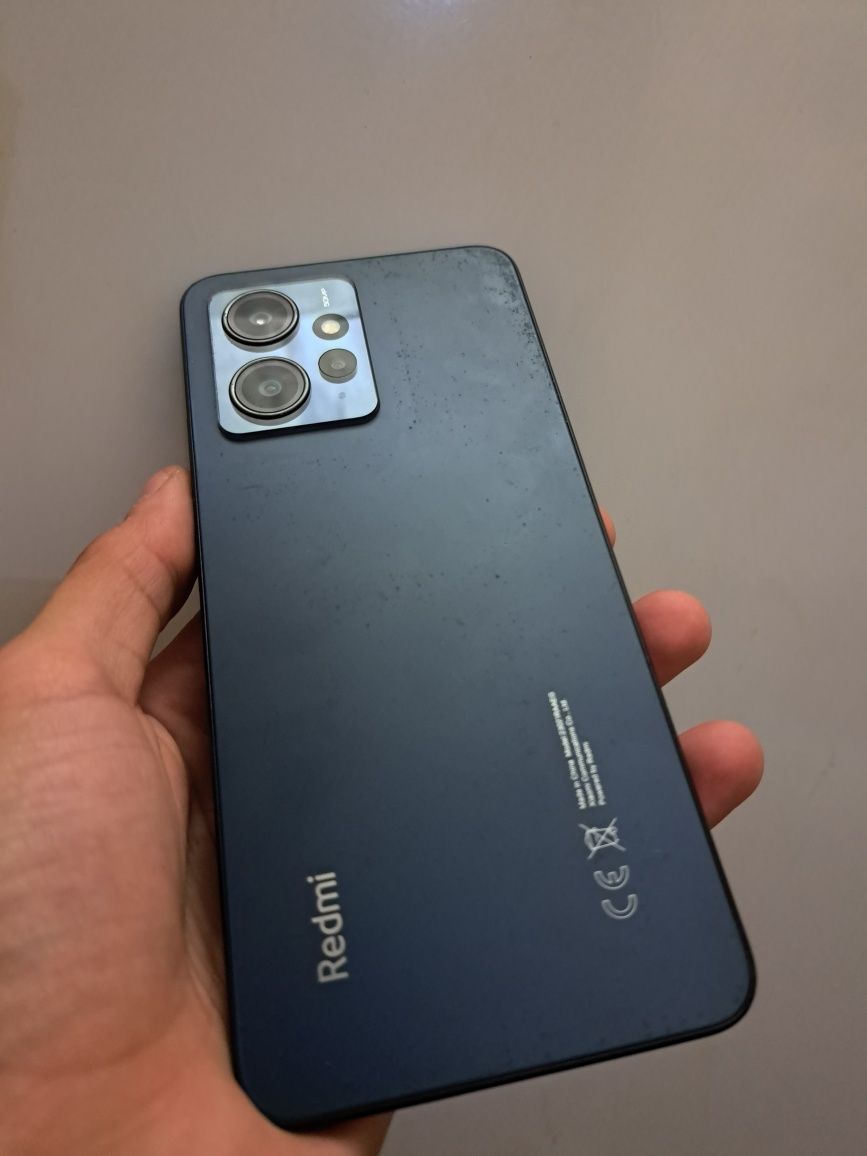 Продам смартфон Redmi Note 12