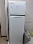 Холодильник Indesit