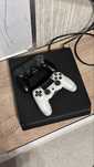 Продам PS4 slim 500 gb