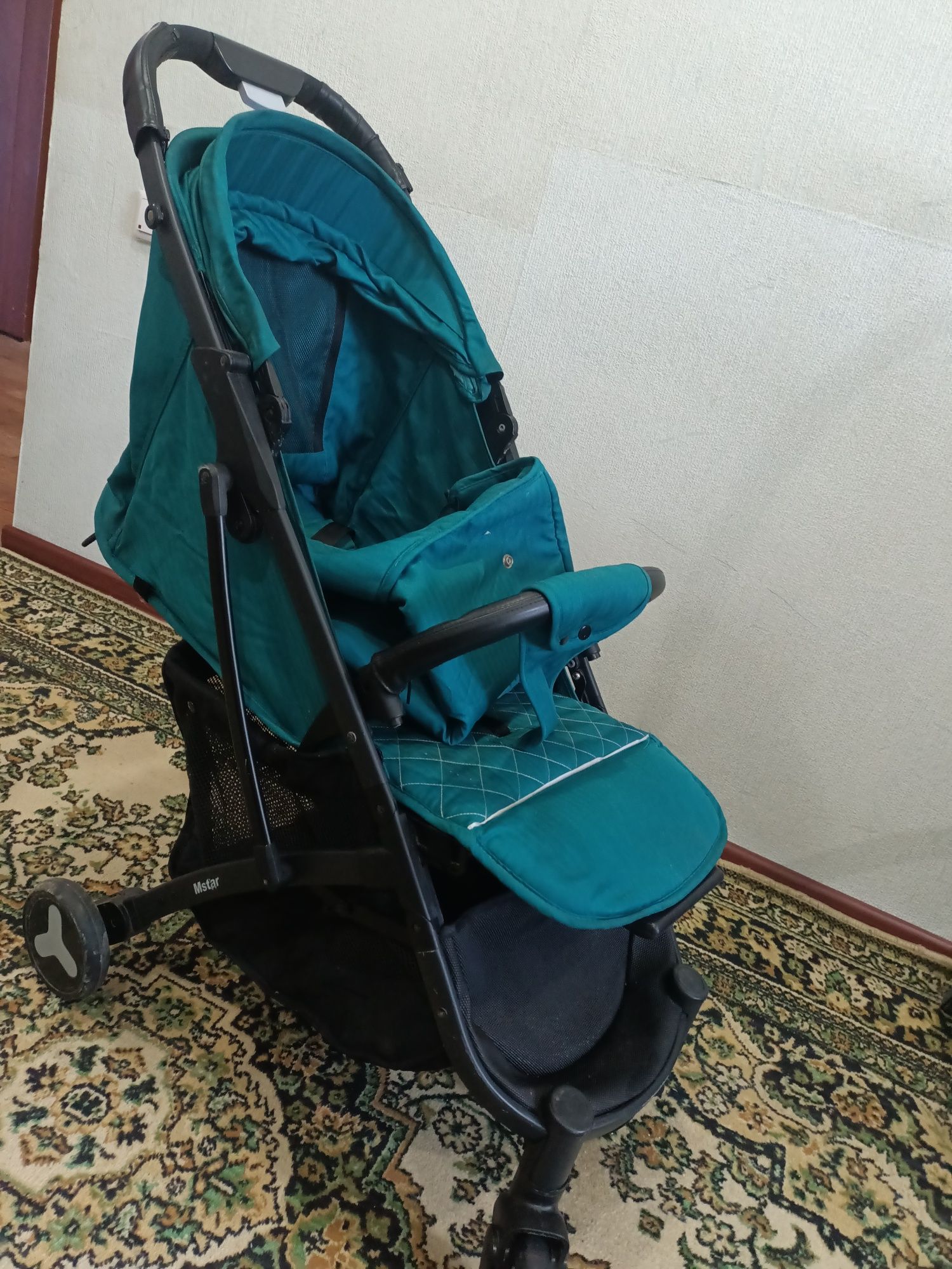 Продам детскую  коляску