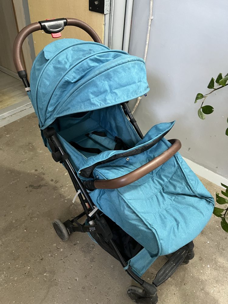 Продам детскую коляску