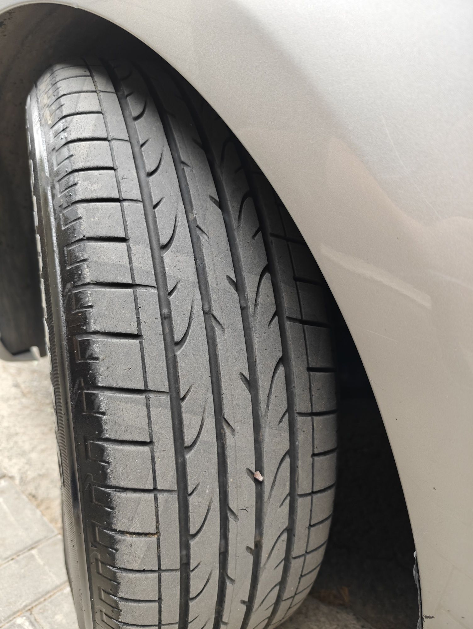 Bridgestone 225/60/18