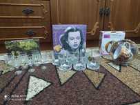 Набор рюмок, набор бокалов, чайная пара.