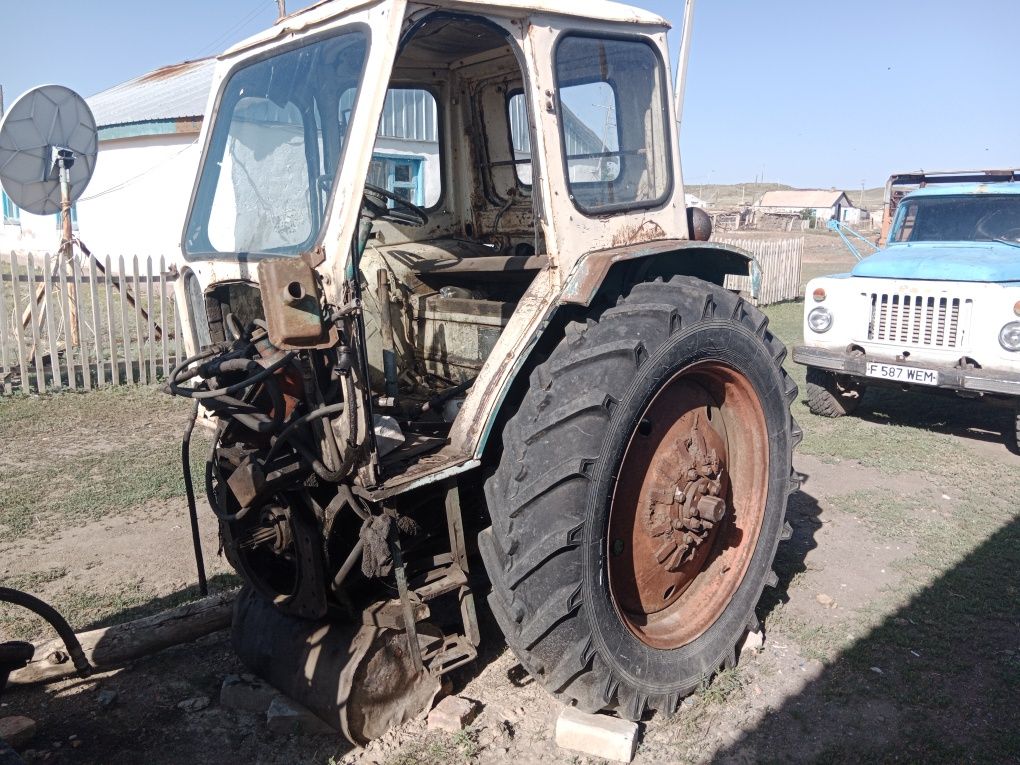 Юмз 6 разборға сатылады, тағы да көптеген қосалқы бөлшектері бар юмзға