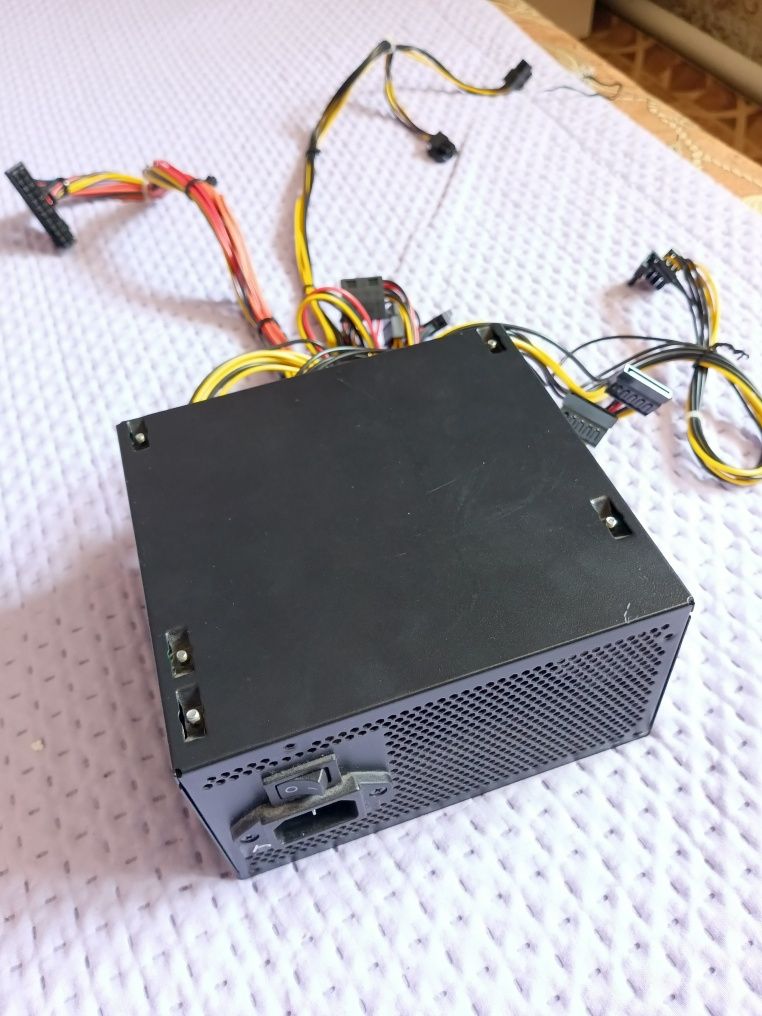 Блок Питания Xilence 550 Вт