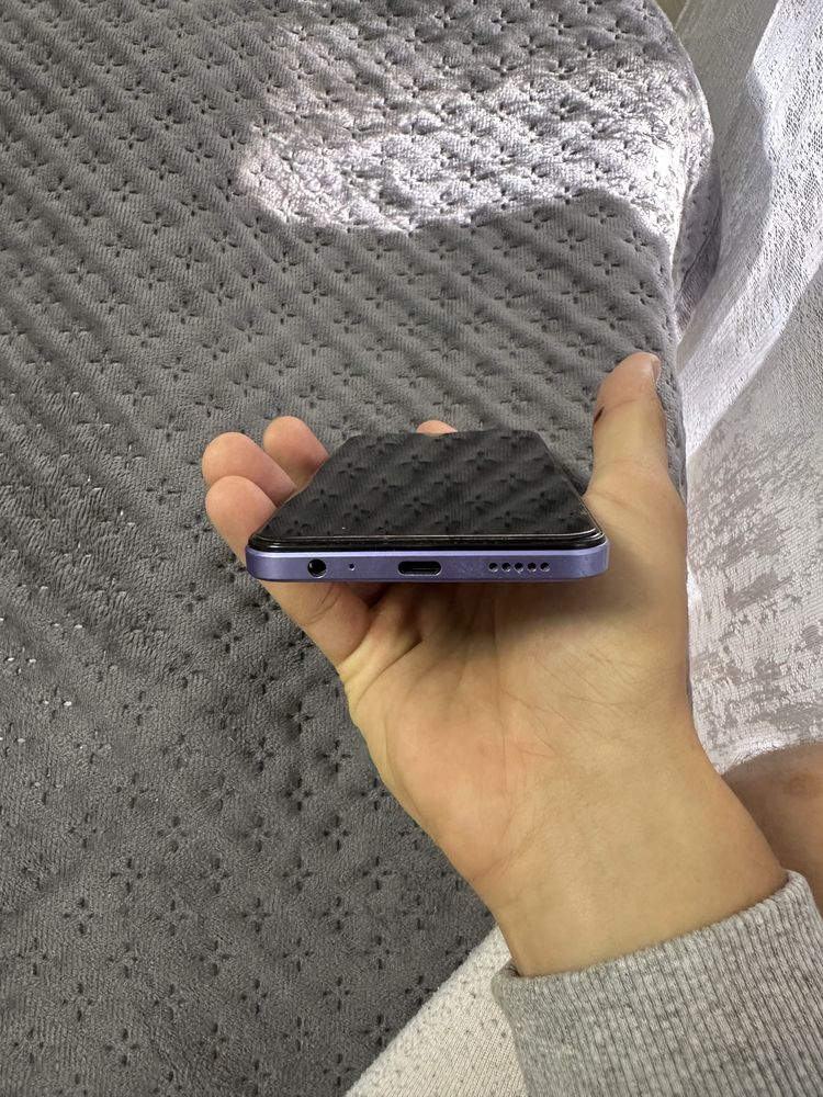 Продам Vivo 17s в отличном состоянии