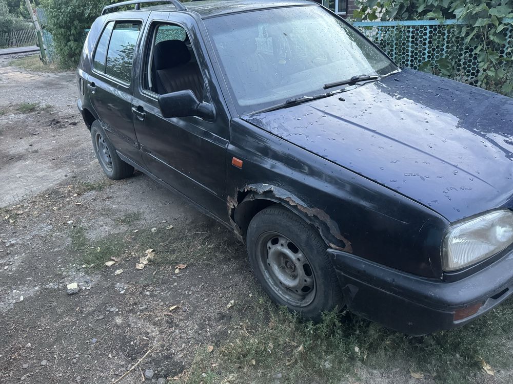 Golf 3  -  1.8 объем 1992 года