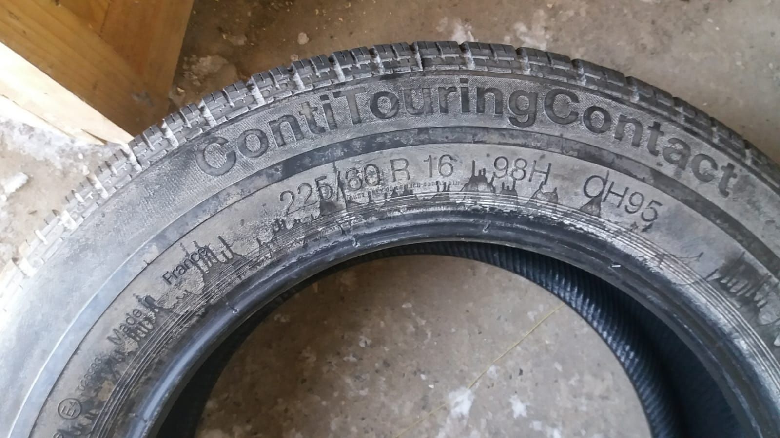 Продам летние шины CONTINENTAL 225/60 R16