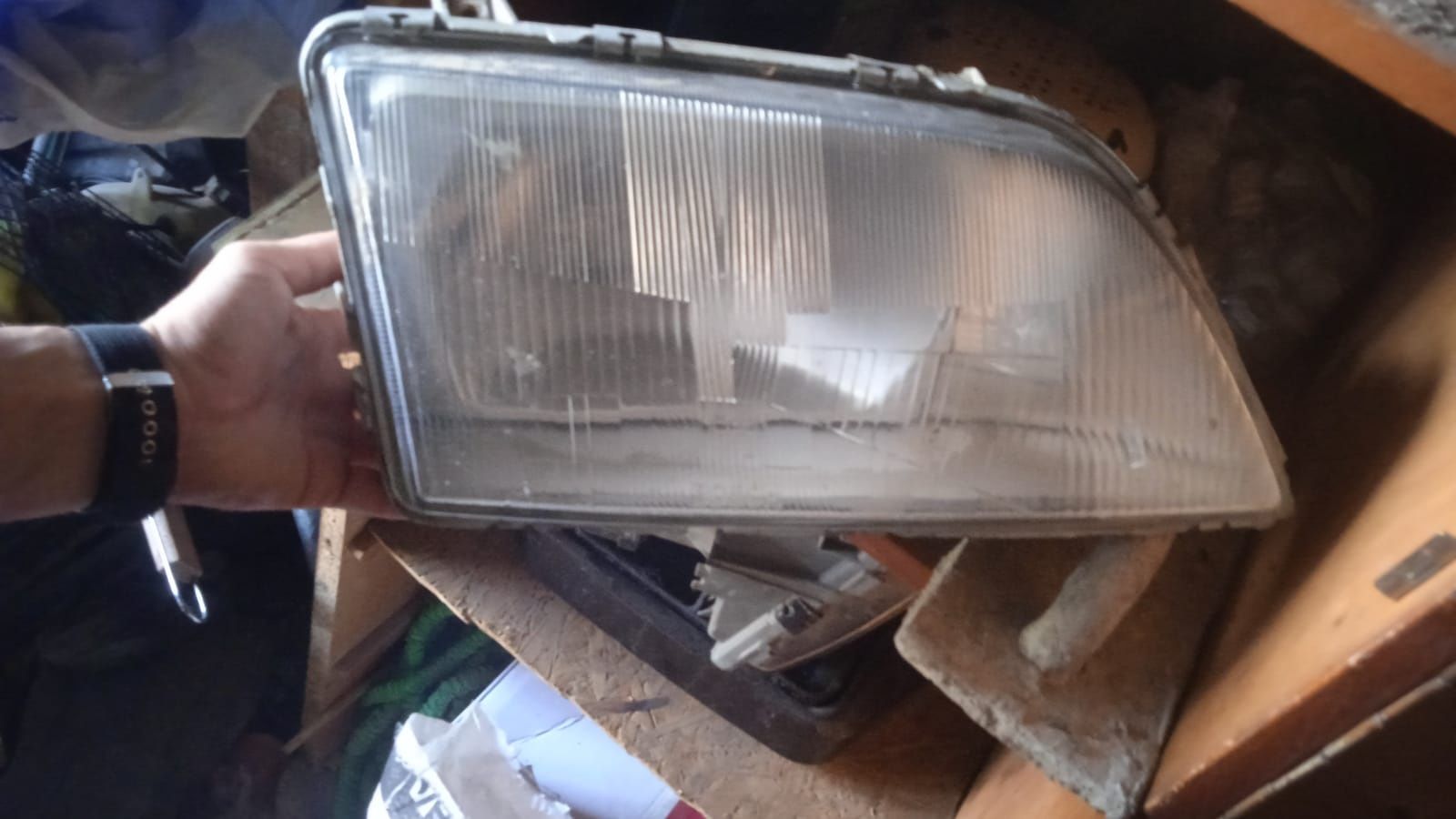 Запчасти на opel omega a