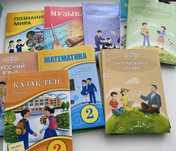 Продам учебники для 2 класса, на русском языке