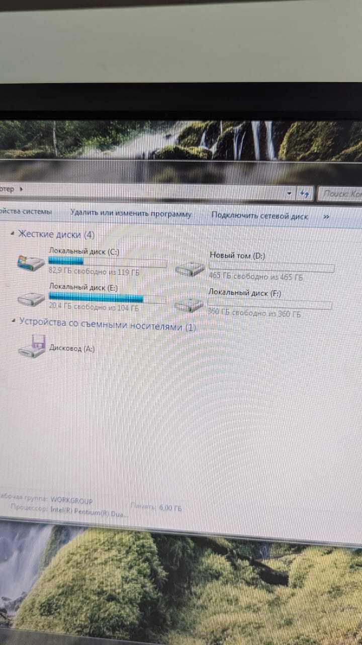 Компьютер со столом SSD 150 Gb HDD 800 Gb  RAM 6 Gb CPU E2140 1.6 GHz