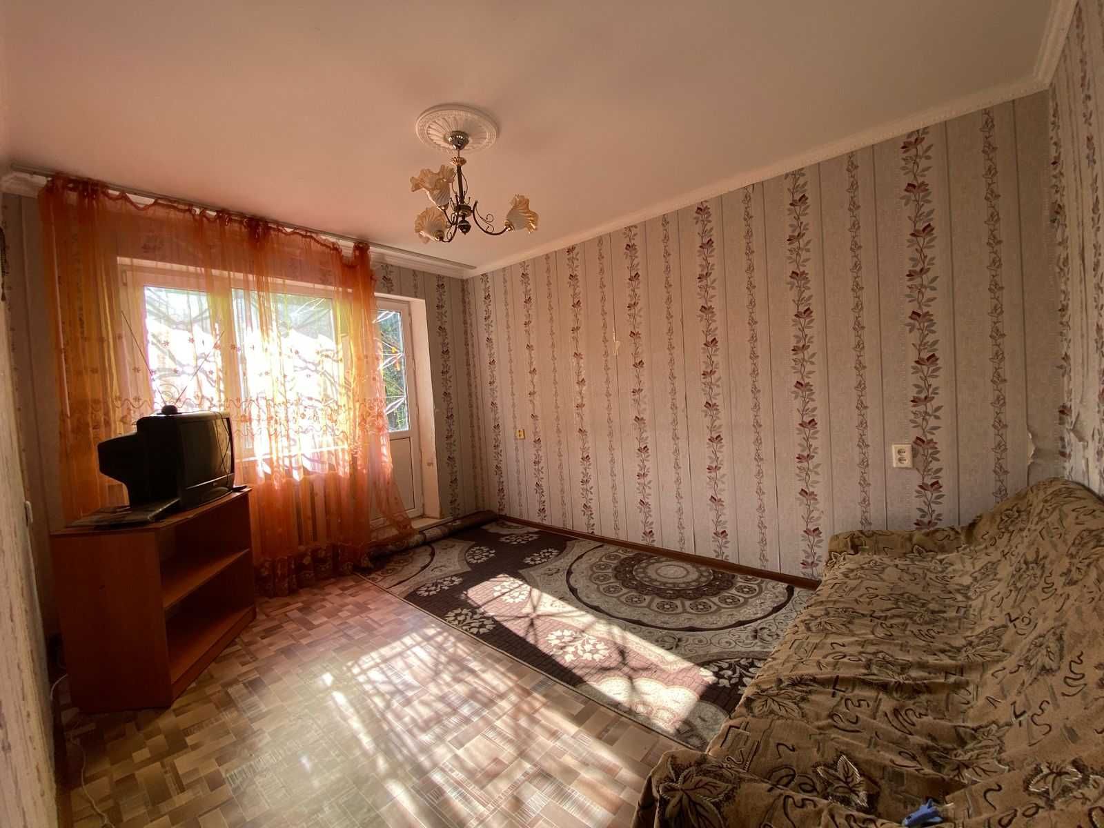 Продам 2-х ком. квартиру на 19 мкр!