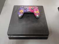 Игровая приставка PS4 Slim в хорошем состоянии