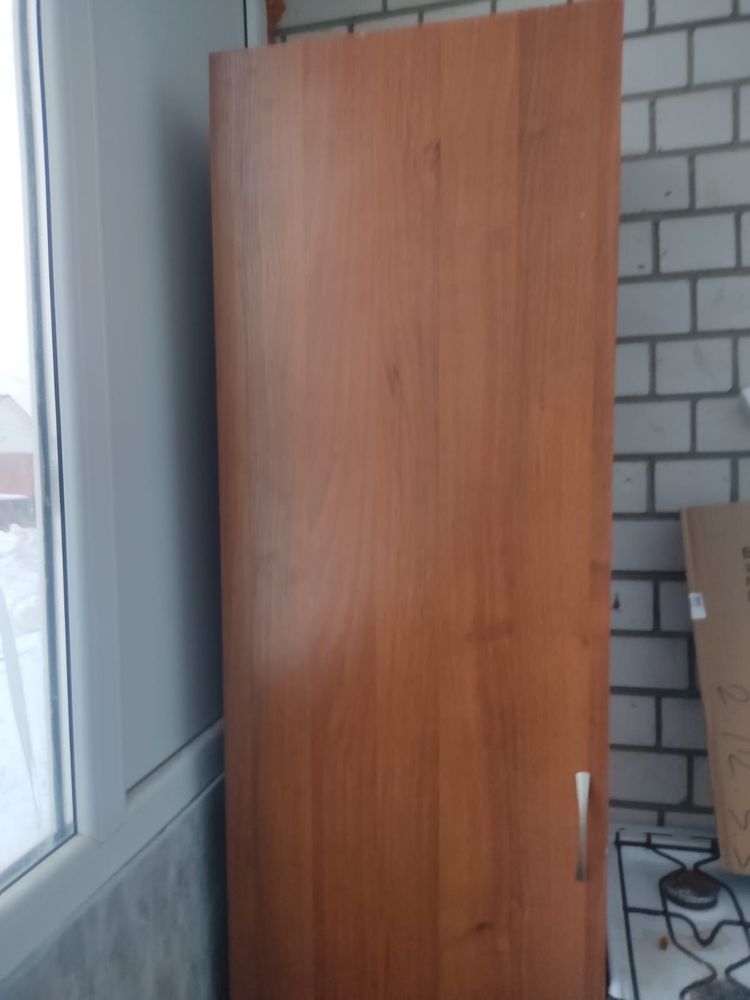 Продам прихожую , вешалка , шкаф , тумба