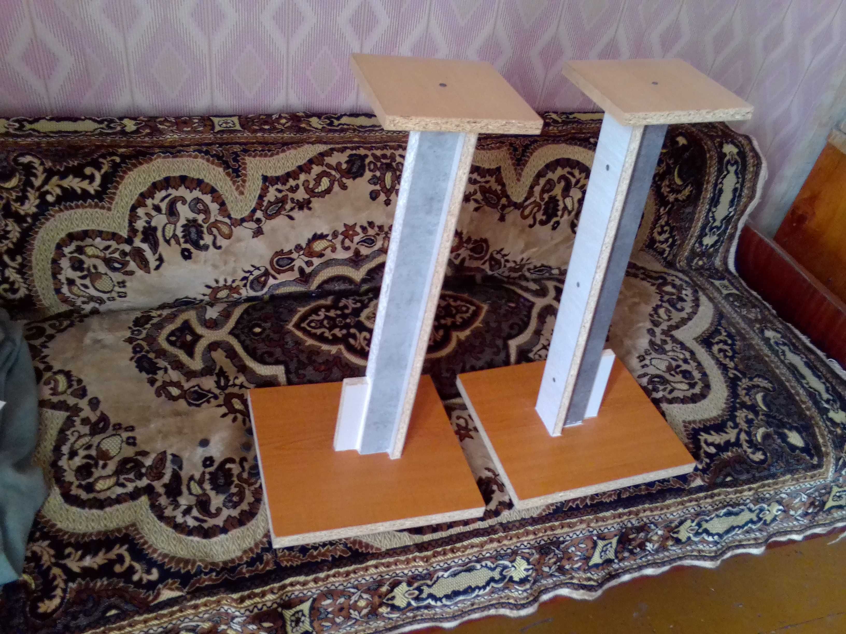 Подставки и подиумы для акустики