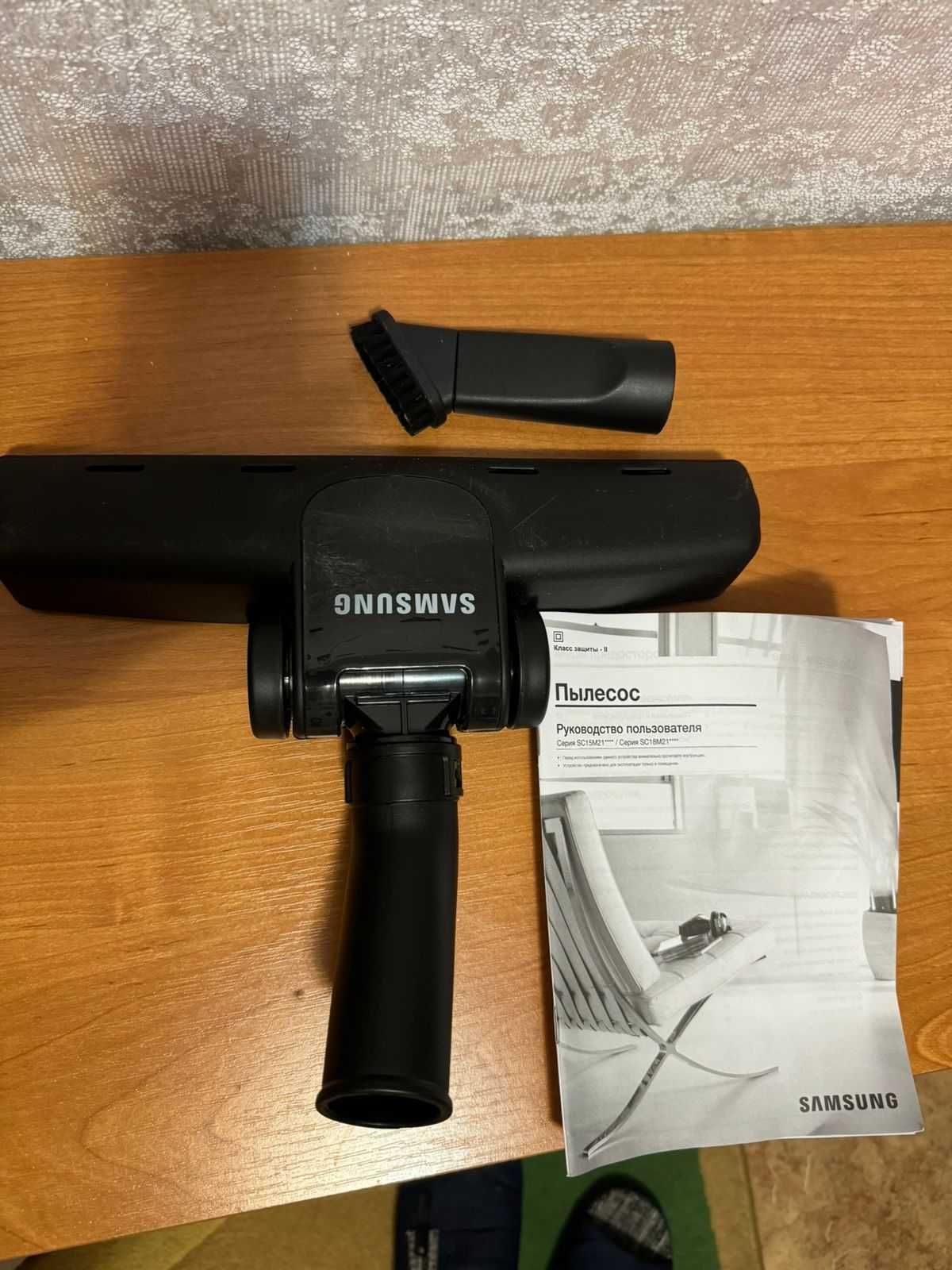 Продам новые 2 насадки на пылесос Samsung