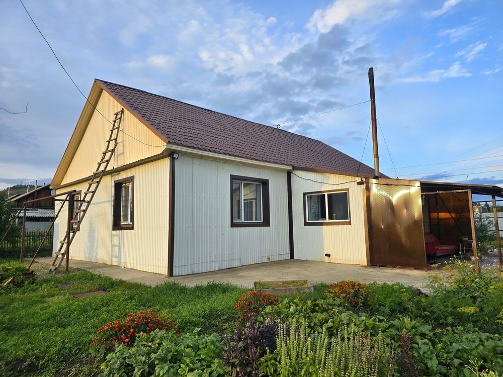 Продам дом 112 м² на участке 15 соток в поселке Белоусовка.