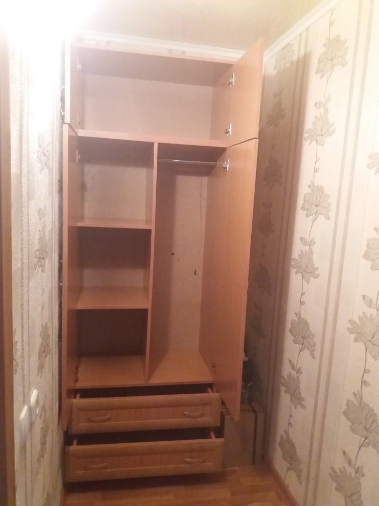 продам прихожка шкаф