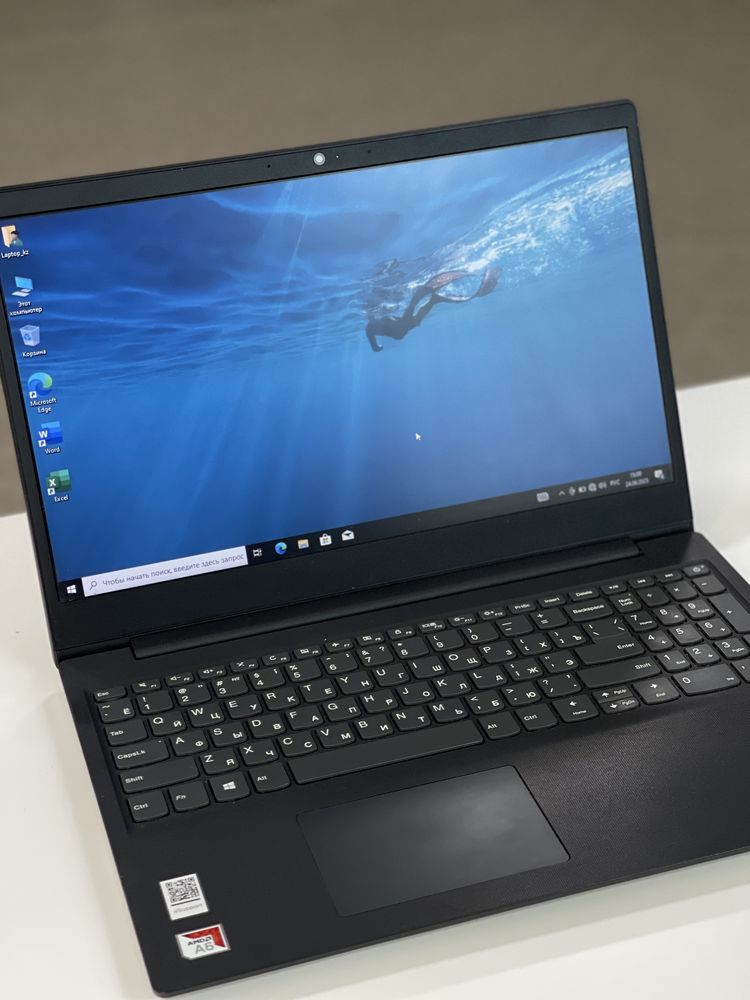 Продается ноутбук Lenovo V15