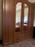 Продается шифоньер в спальню .