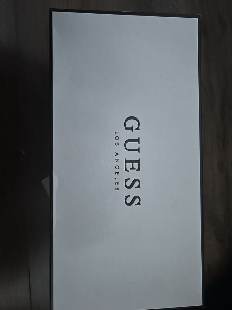 Новые босоножки фирмы GUESS 37 размер (6,5)оригинал. 30 000 тг