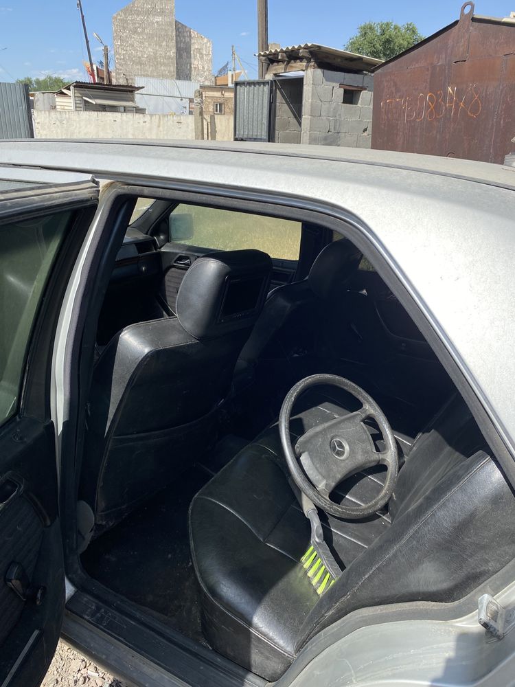 Мерседес w124 продам