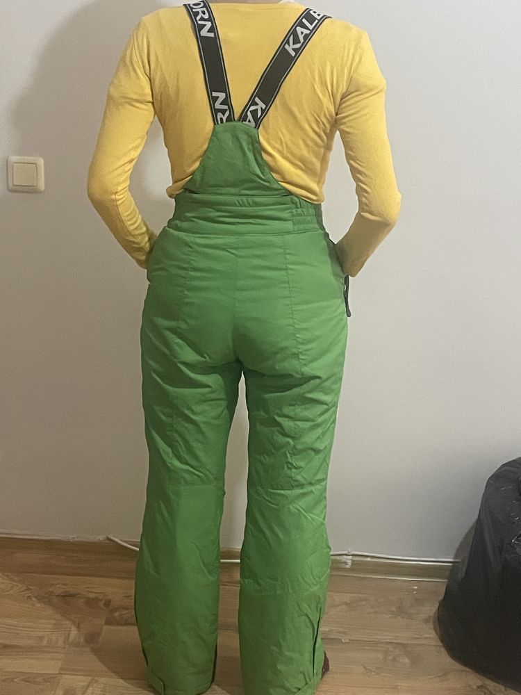 Зимний женский комбинезон