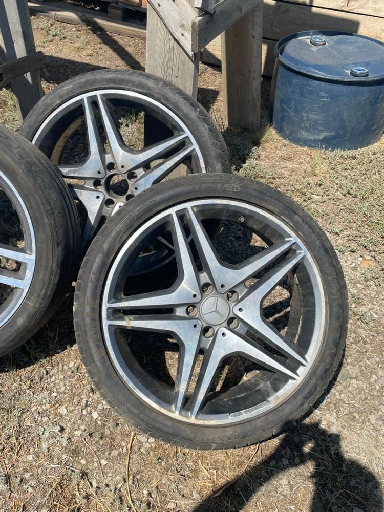 Шины с дисками 255/40/20