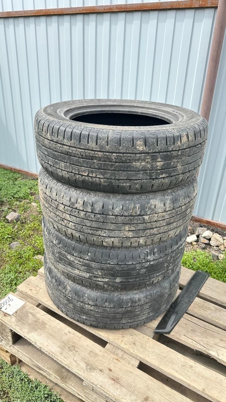 Продам шины 215/65 R16