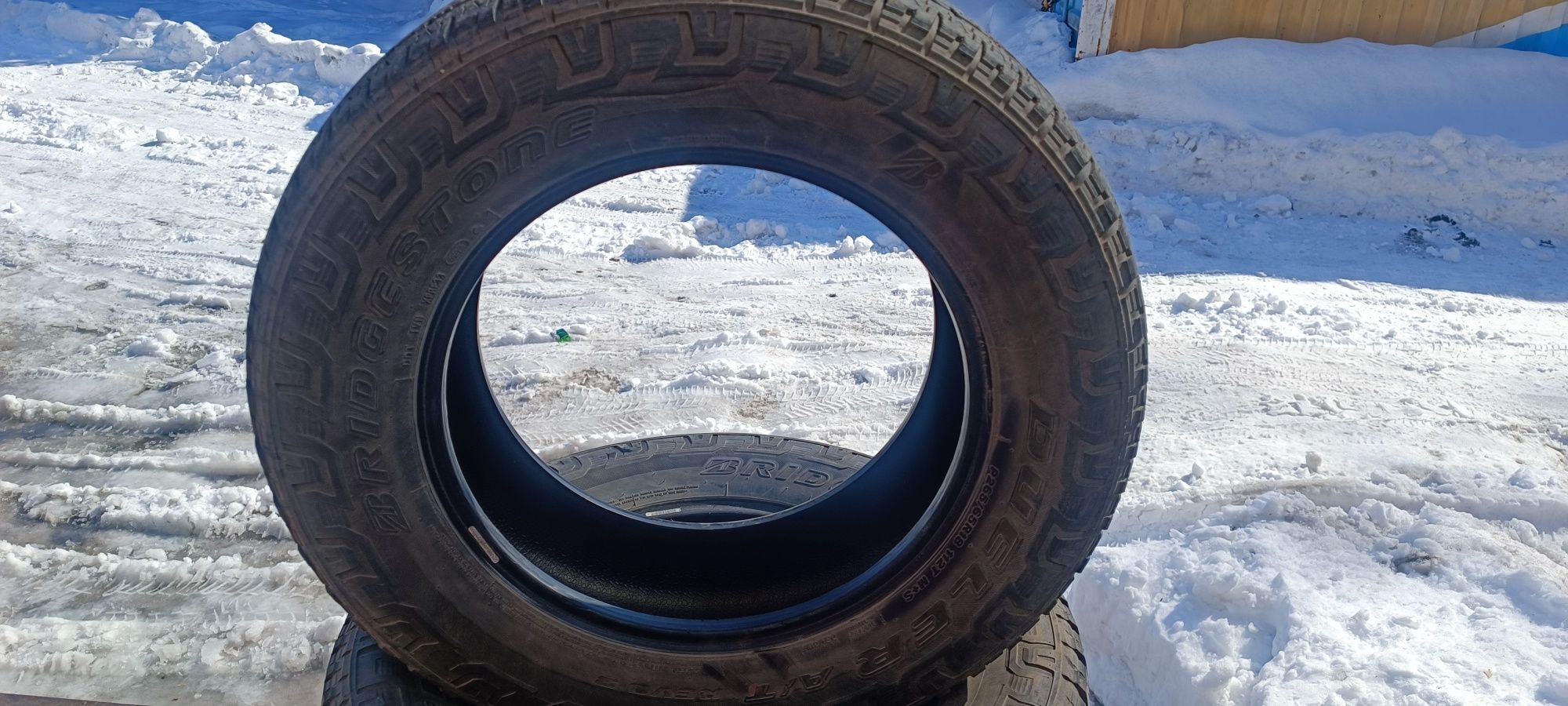 Продам летнюю резину