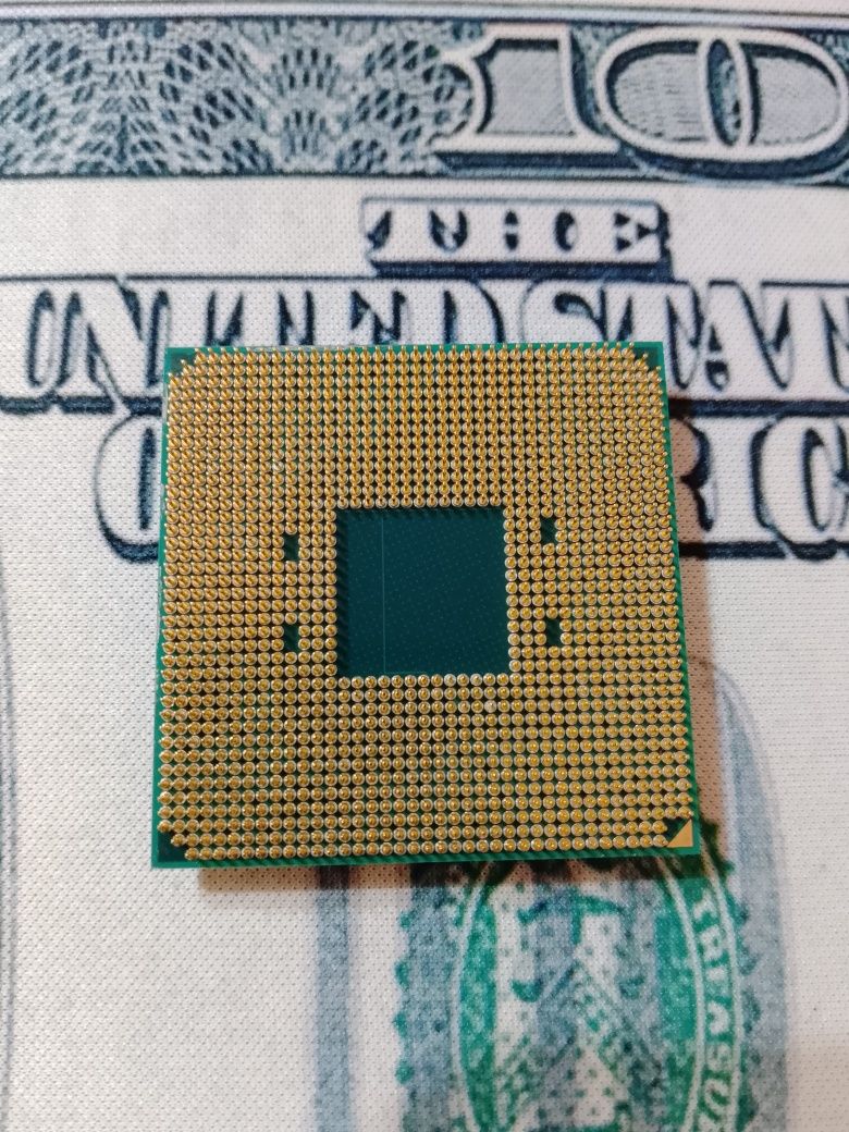 Процессор AMD Ryzen 3 3300х/AM4.
