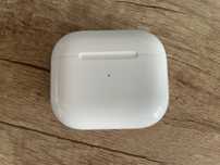 Продам кейс от наушников Apple Air pods 3