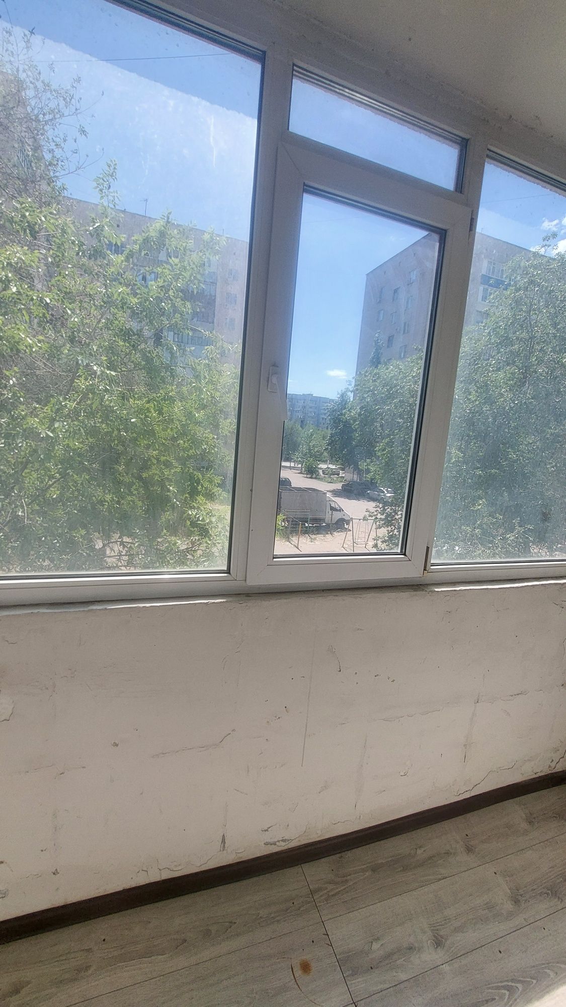 Продам 2-х комнатную квартиру по А. Молдагулова, в центре города