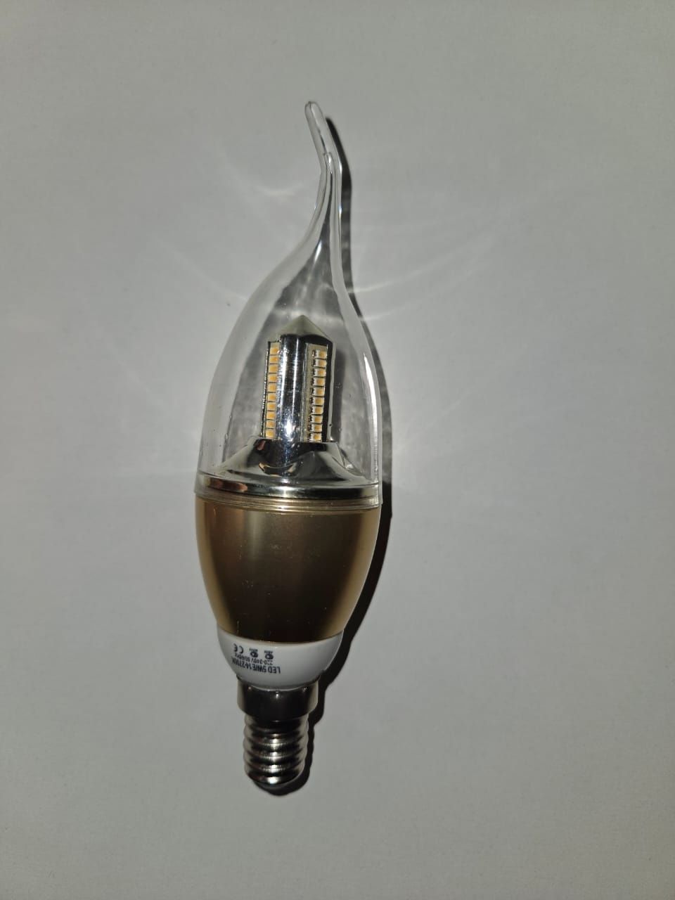 Лампочка led,светят ярко