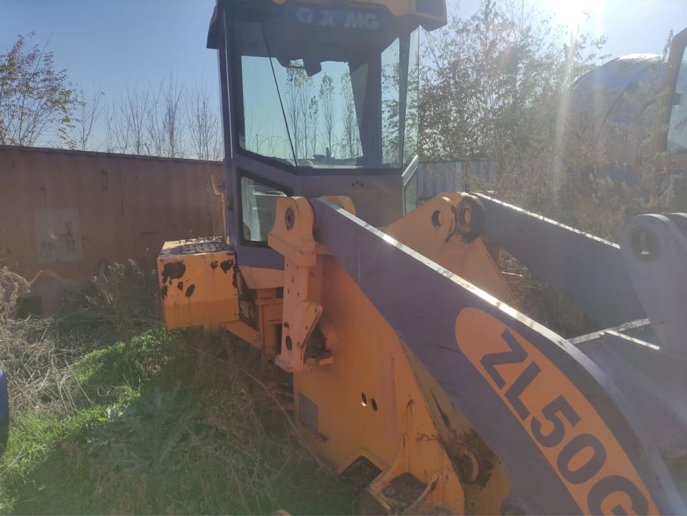 Продам погрузчик xcmg zl 50 по запчастям