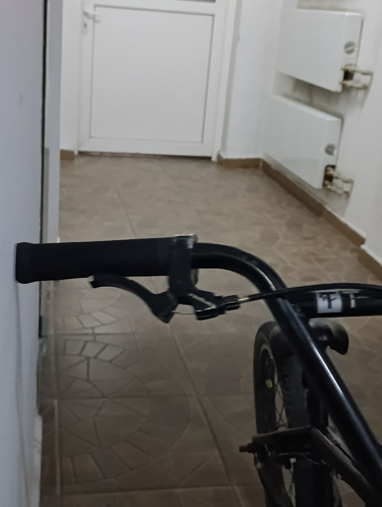 БМХ в подарок замок и колпачки которые светятся ночью