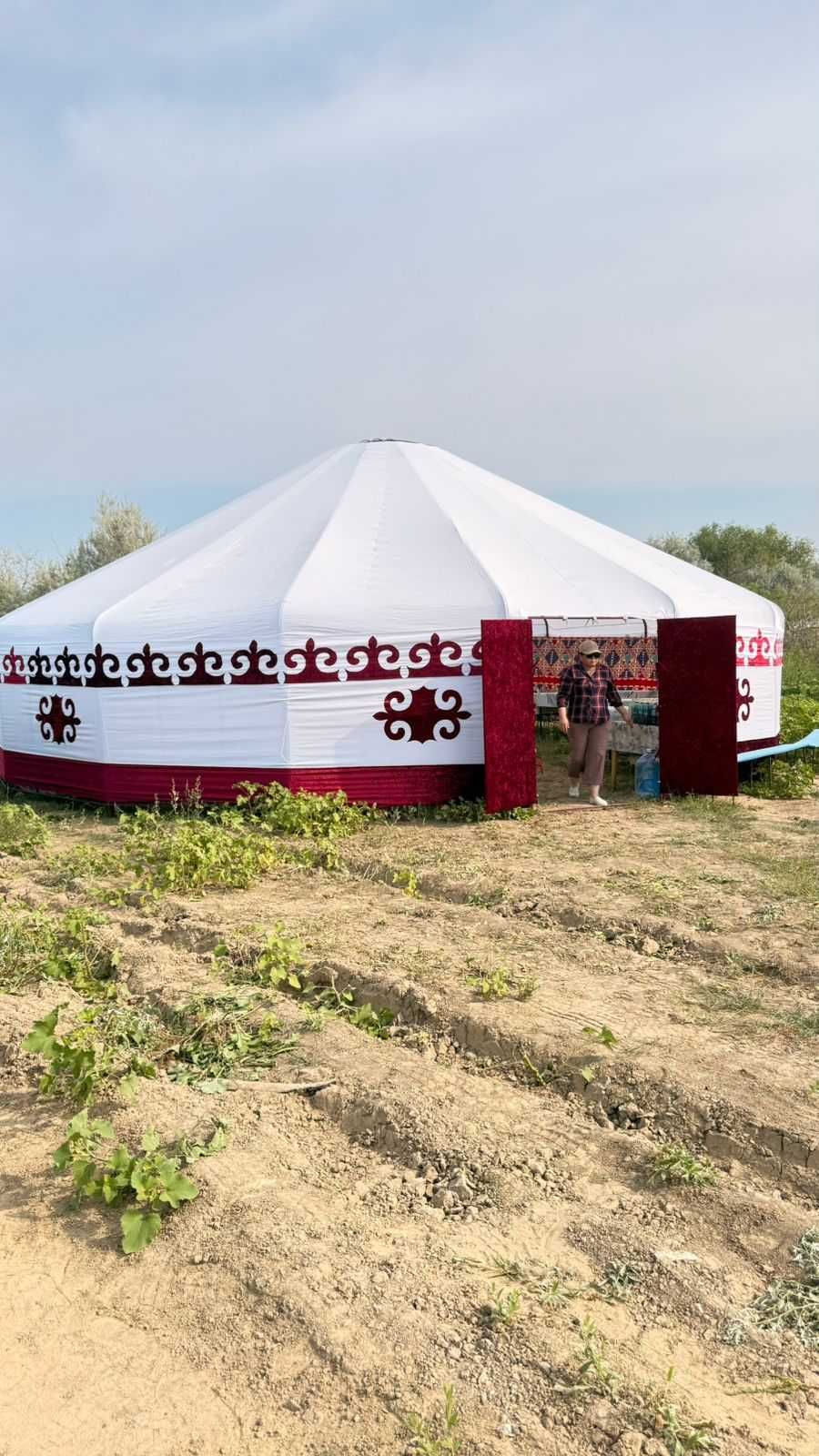 Палатка / КиізҮй 120 адамға дейін
Аренда шатров и юрт на 120 человек