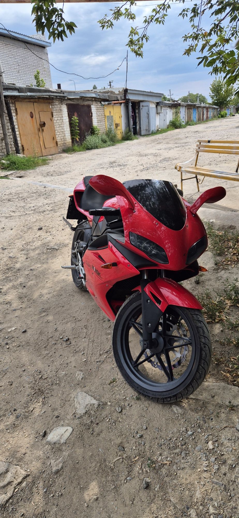 Продам мотоцикл  срочно