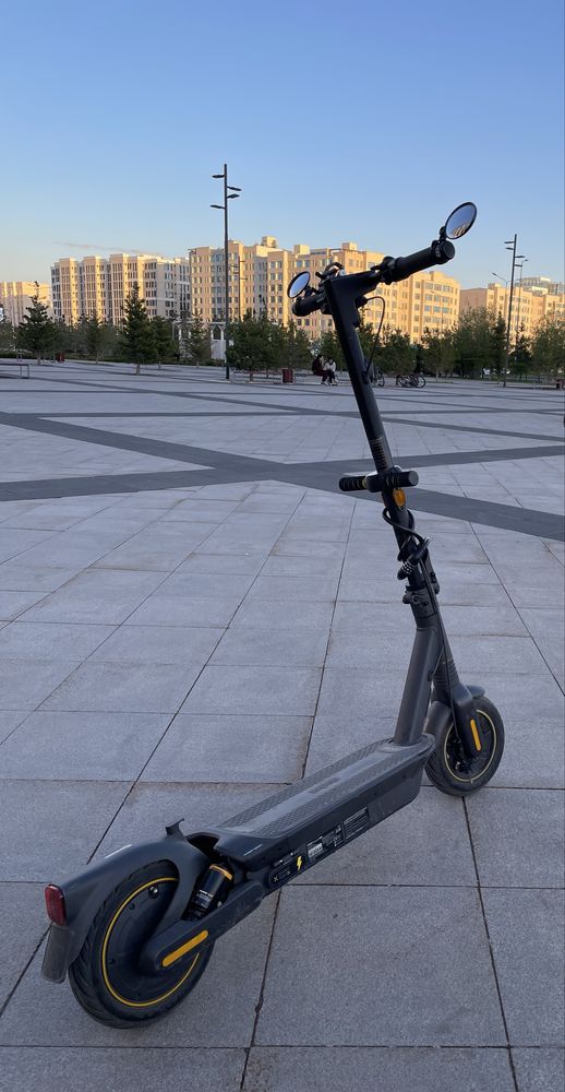 Электросамокат ninebot max G2