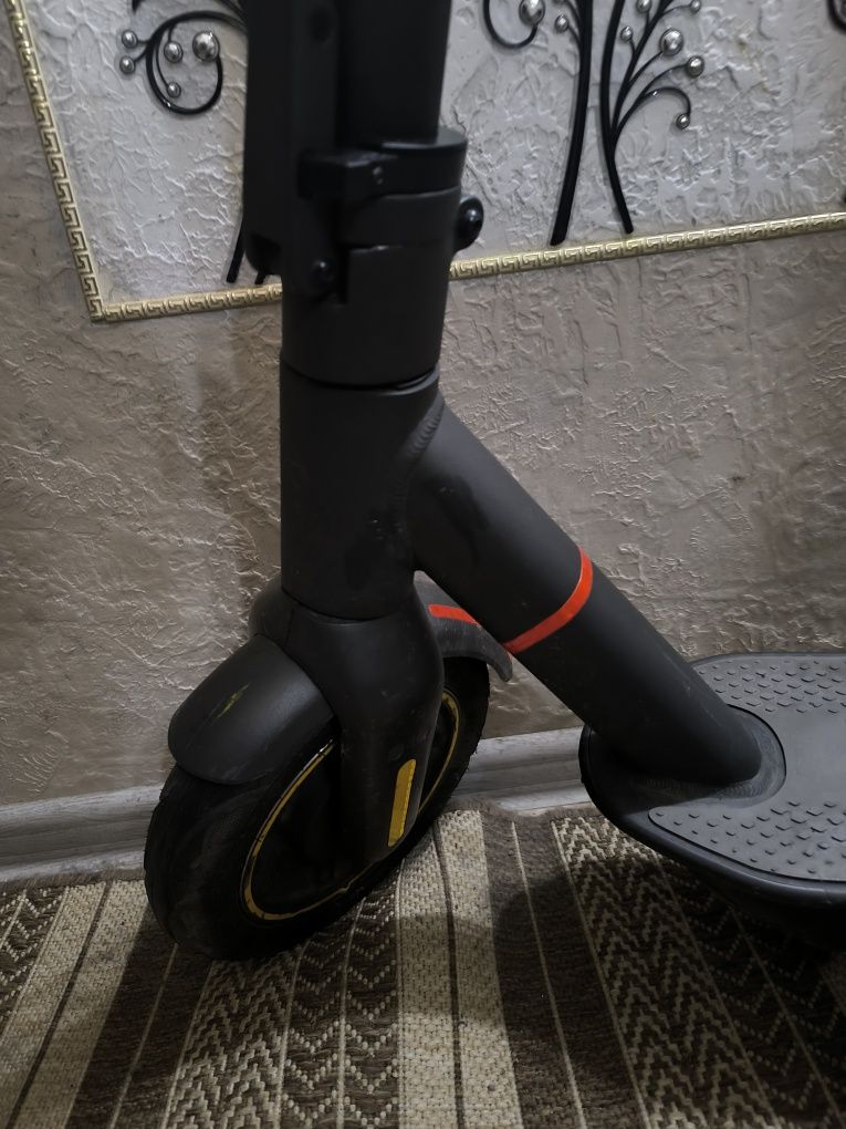 ОРИГИНАЛЬНЫЙ самокат ninebot g30 max