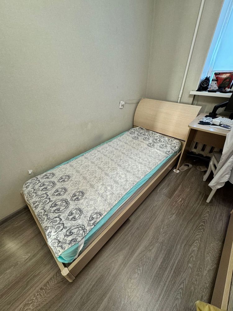 Продается Комплект Мебели