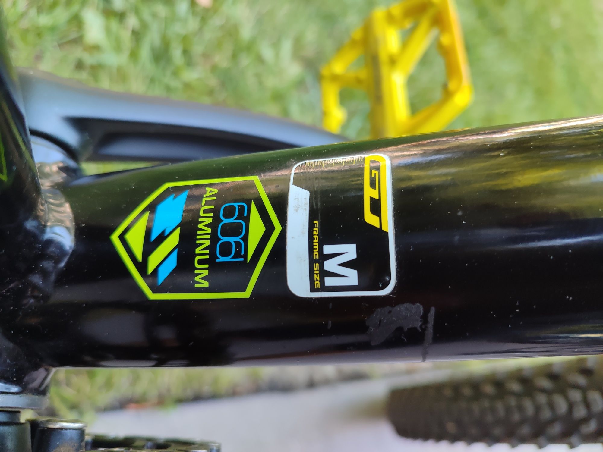Велосипед giant трек GT avalanche 27,5 размер М